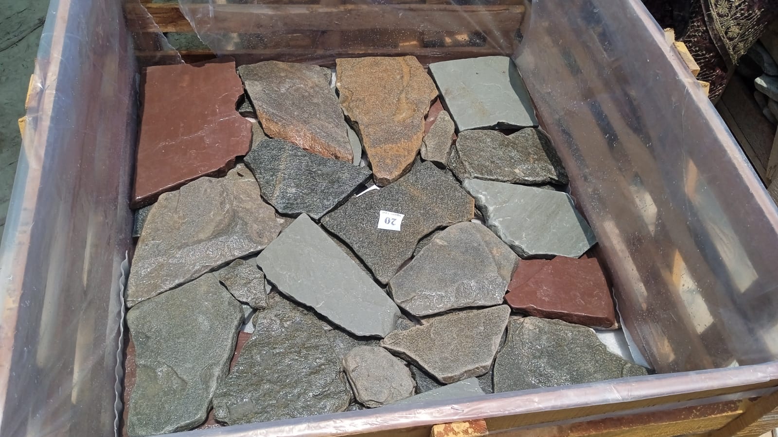 Natural Crest fieldstone RR cladding wall detail