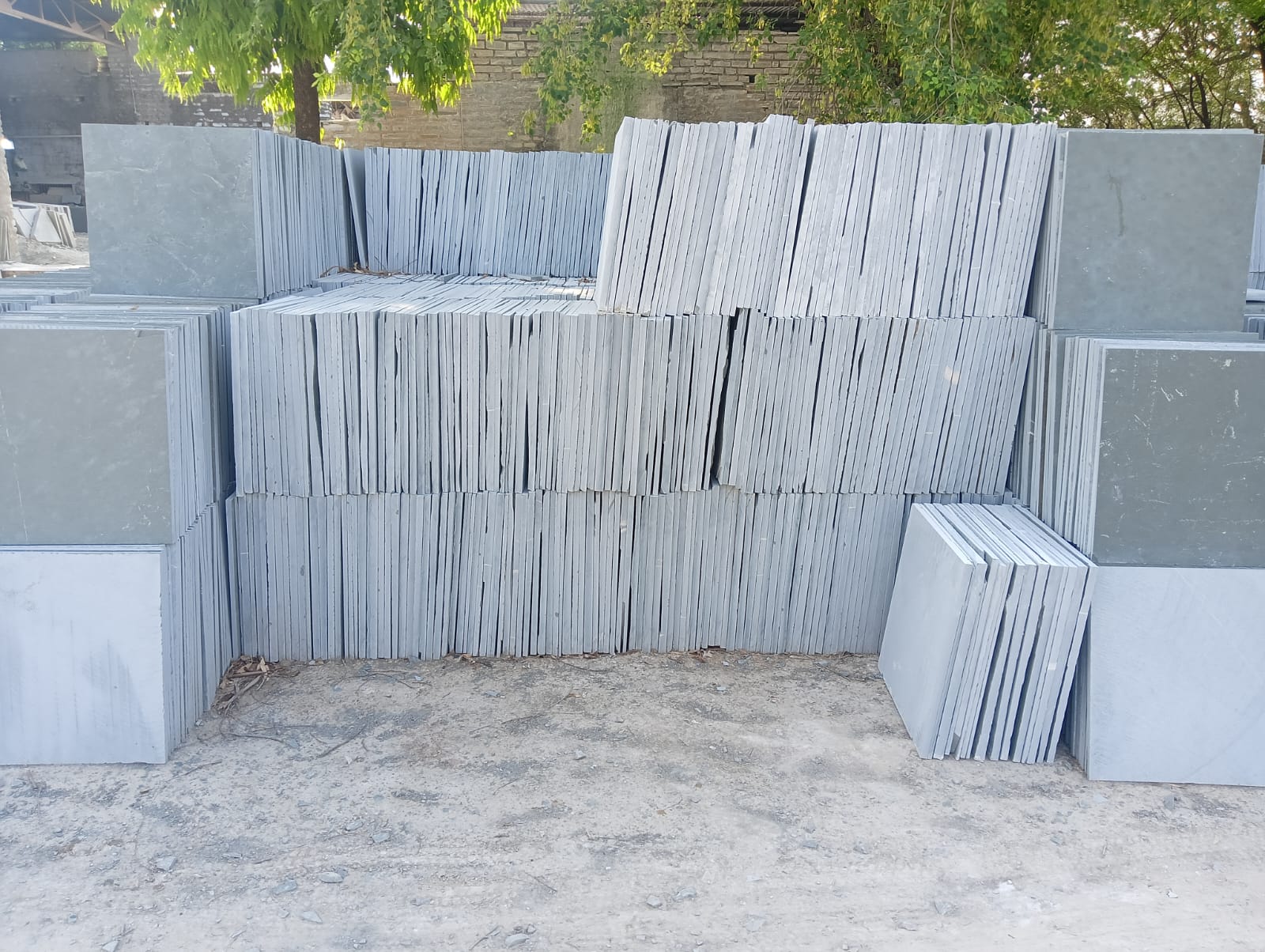 Semi polished Kota Stone, 18 to 25 mm thickness range