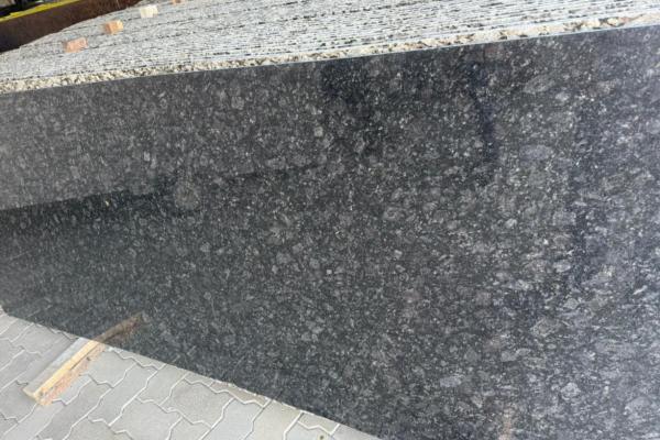 Granite — Photo 3